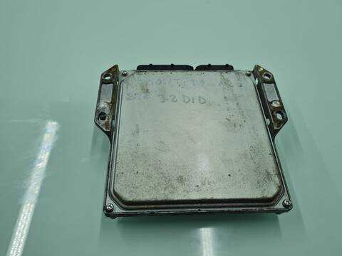 Foto 3ª: Centralita Motor ECU Mitsubishi Montero 3.2 DI-D INTENSE 3-PTAS.) 160CV 118KW [4M41] (2007)