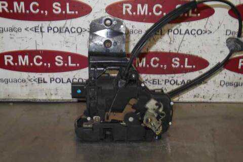 Foto 3ª: Cerradura Puerta Delantera Derecha Volkswagen Passat COMFORTLINE BERLINA 110CV 81KW [AFN] (1999)