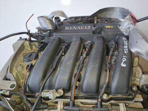 Foto 3ª: Motor Completo Renault Megane 1.6 16V DYNAMIQUE DA04/B) 107CV (1999)