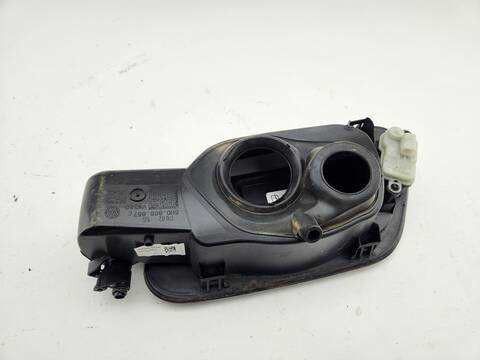 Foto 3ª: Tapa Exterior Combustible Volkswagen Golf LIFE 116CV 85KW [DTRD] (2023)