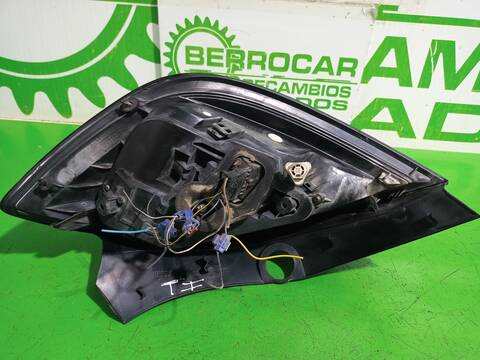 Foto 2ª: Piloto Trasero Izquierdo Opel Astra ELEGANCE BERLINA 101CV 74KW [Z17DTH] (2004)