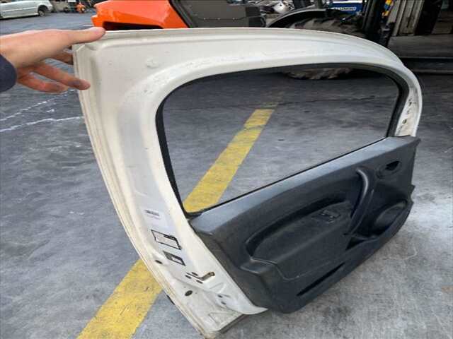 Foto 2ª: Puerta Delantera Izquierda Renault Kangoo 1.5 DCI75CV 0CV [K9K 808] (2014)