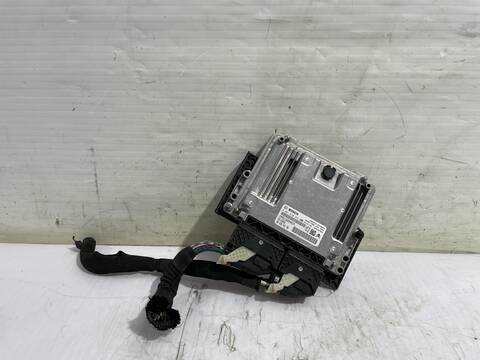 Centralita Motor ECU Opel Corsa EDITION 101CV 74KW