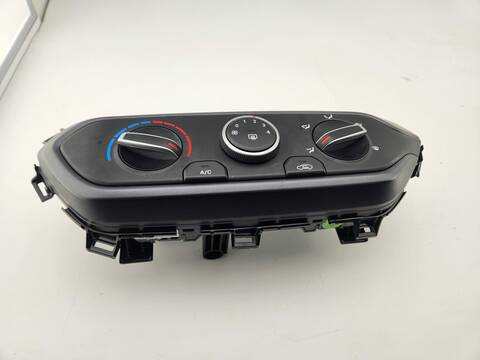 Foto 4ª: Mando Calefacción A. A. Hyundai i20 ESSENCE 84CV 62KW [G4LF] (2024)