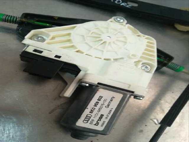 Foto 2ª: Elevalunas Eléctrico Delantero Derecho Audi A4 BASICO 143CV 105KW [CAGA] (2009)