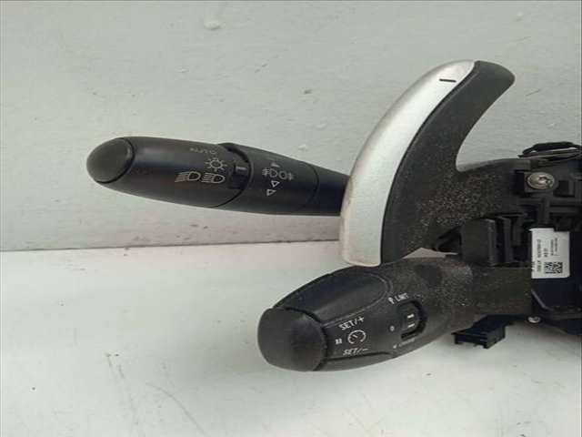 Foto 3ª: Mando Luces Peugeot 3008 1.6 HDI FAP CAT 9HZ - DV6TED4) 109CV 80KW (2009)