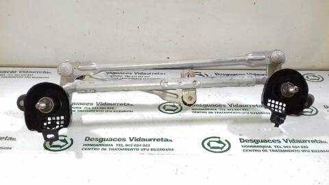 Foto 1ª: Brazo Limpia Delantero Izquierdo Mitsubishi Space Star 1.2 80CV 59KW [3A92] (2017)