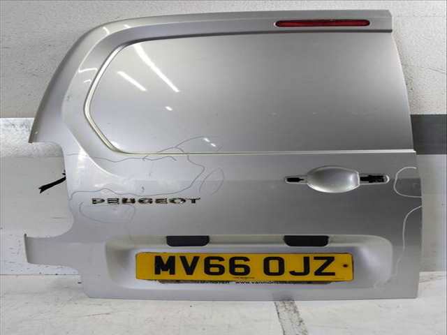 Puerta Trasera Izquierda Peugeot Partner 100 CV 73KW