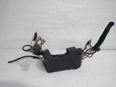Caja Reles Fusibles Peugeot 3008 STYLE 114CV 84KW
