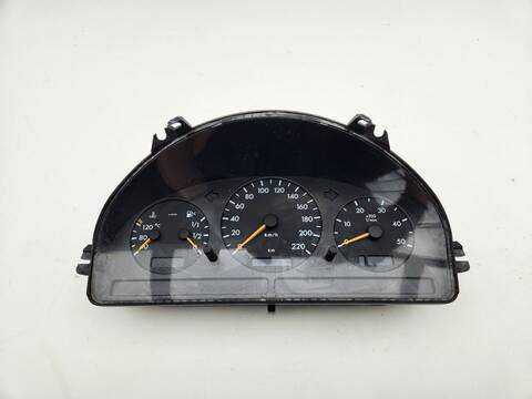 Foto 1ª: Cuadro de Instrumentos Mercedes Clase ML 270 2.7 CDI 20V CAT W163) [OM612963] (2001)