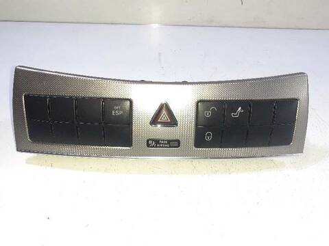 Foto 2ª: Mando Multifuncion Mercedes Clase C 160 220 CDI 209.308) COUPE 150CV 110KW [OM646966] (2007)