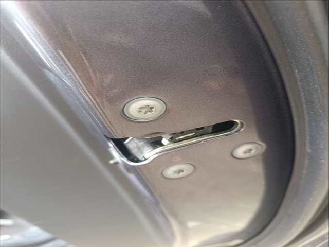 Cerradura Puerta Trasera Derecha Renault Koleos PRIVILEGE 173CV 127KW
