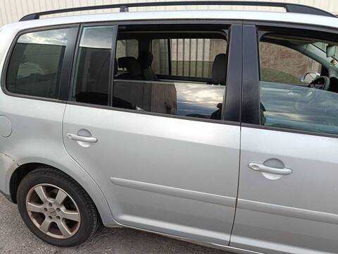 Foto 1ª: Puerta Trasera Derecha Volkswagen Touran AZV (2004)
