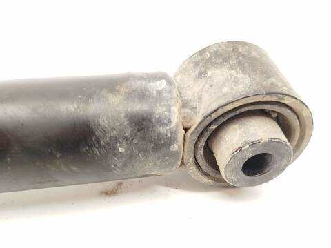 Foto 3ª: Amortiguador Trasero Izquierdo Land Rover Discovery 2.0 SD4 4X4 241CV 177KW [204DTA] (2017)