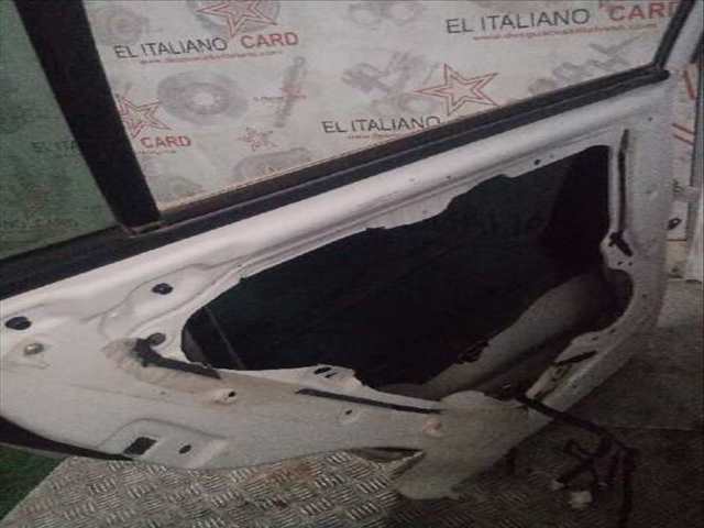 Foto 4ª: Puerta Trasera Izquierda Kia Sportage DRIVE 4X2 136CV 100KW [D4H4] (2014)