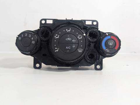 Mando Climatizador Ford Fiesta TREND 75CV 55KW