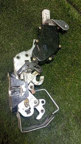 Foto 3ª: Cerradura Puerta Trasera Derecha Toyota 4 Runner 3.0 T DIESEL (1993)