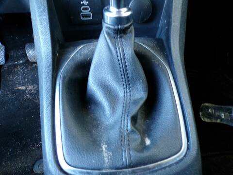 Foto 3ª: Palanca de Cambio Ford Tourneo B7NB (2024)