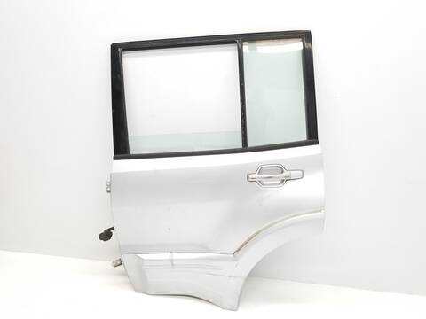 Foto 3ª: Puerta Trasera Izquierda Mitsubishi Montero 3.2 DI-D 160CV [4M41] (2000)