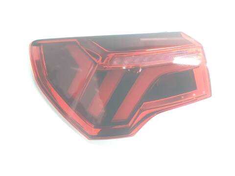 Piloto Trasero Izquierdo Audi Q3 2.5 TFSI QUATTRO 113CV 83KW