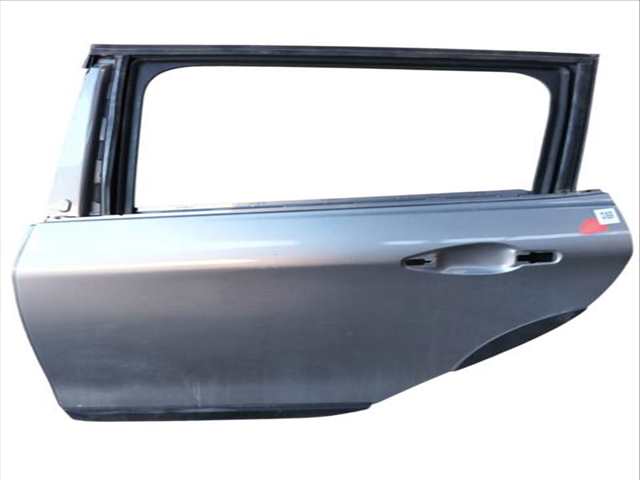 Foto 3ª: Puerta Trasera Izquierda Peugeot 2008 1.2 PURETECH 82 (2013)