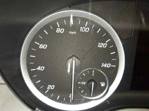 Foto 2ª: Cuadro de Instrumentos Mercedes Vito 114CV 84KW (2014)