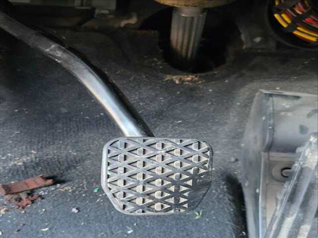 Foto 1ª: Pedal Freno Bmw Serie 5 518 M57306D2 BERLINA (2003)