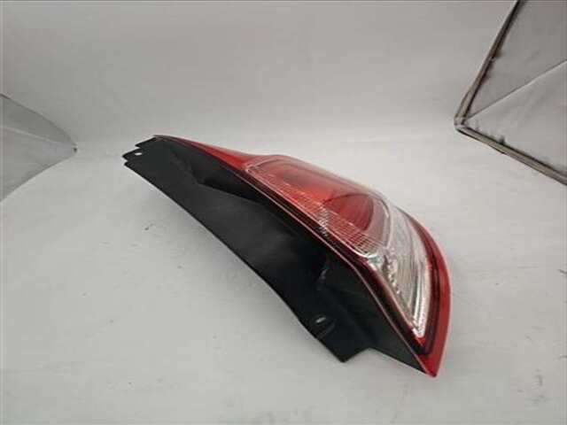 Foto 3ª: Piloto Trasero Derecho Ford Fiesta 1.25 TREND [1.25 LTR. - 60 KW 16V CAT] [SNJB]