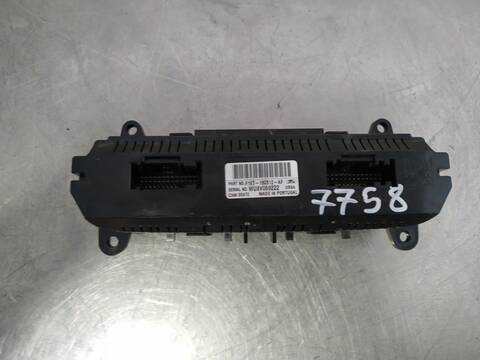 Foto 4ª: Mando Climatizador Ford Focus TREND 95CV 70KW [XXDA] (2015)