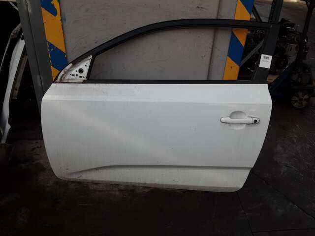 Puerta Delantera Izquierda Kia Proceed 1.6 CRDI 128CV 94KW D4FB ED)