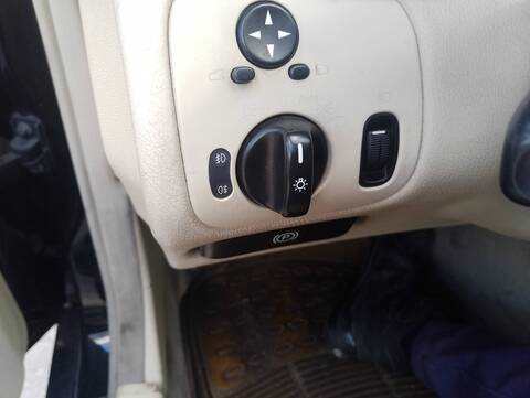 Foto 4ª: Mando Luces Mercedes Clase C 160 200 CDI 203.004) BERLINA 122CV 90KW [646962] (2005)