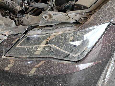 Faro Izquierdo Seat Leon 1.4 TSI 150CV 110KW
