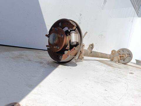 Foto 3ª: Puente Trasero Ford Tourneo KOMBI CORTA 75CV 55KW [BHPA] (2005)