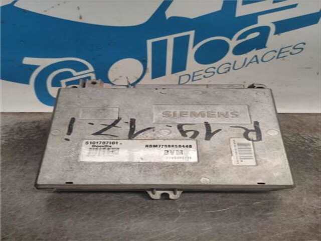 Centralita Motor ECU Renault 19 1.7 (L53F)