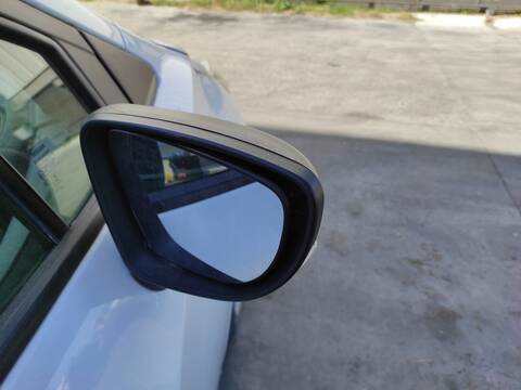 Retrovisor Derecho Nissan Micra K9K628