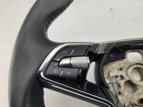 Foto 4ª: Volante Skoda Superb ACTIVE 150CV 110KW [DTSB] (2023)