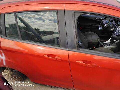 Foto 2ª: Puerta Trasera Derecha Ford B Max TREND 101CV 74KW (2012)
