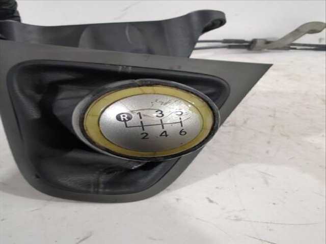 Foto 2ª: Palanca de Cambio Toyota Auris 1.33 DUAL-VVTI NRE150_) 101CV [1NR-FE] (2006)