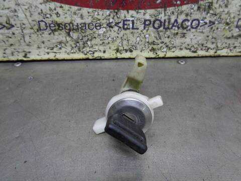 Cerradura Puerta Delantera Derecha Renault Clio 1.2 58CV 43KW