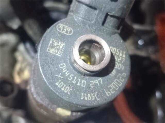 Foto 3ª: Inyectores Peugeot 308 1.6 SPORT [1.6 LTR. - 80 KW HDI FAP CAT (9HZ - DV6TED4)] [9HZ (DV6TED4)]