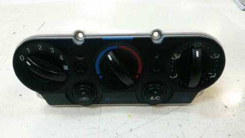 Foto 1ª: Mando Calefacción A. A. Ford Fusion 1.4 TDCI CAT 68CV 50KW