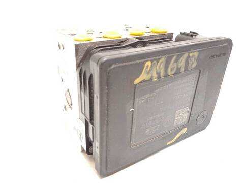 Foto 3ª: Abs Volkswagen Golf COMFORTLINE BLUEMOTION 110CV 81KW [CXX] (2016)