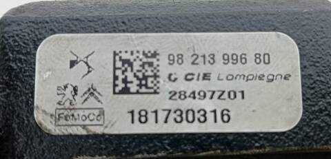 Foto 3ª: Rampa Inyectora Peugeot 308 1.5 BLUE 131CV [YH01] (2014)
