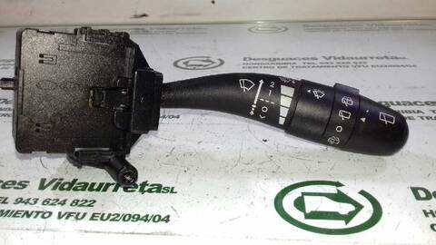 Foto 1ª: Mando Multifuncion Hyundai i30 CLASSIC 116CV 85KW [D4FB] (2010)