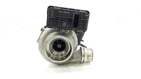 Foto 2ª: Turbocompresor Land Rover Discovery HSE (2015)