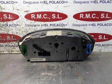 Foto 3ª: Cuadro de Instrumentos Volkswagen Passat COMFORTLINE SYNCRO - 4MOTION BERLINA 110CV 81KW (1998)