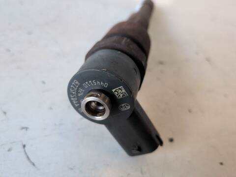Foto 3ª: Inyectores Opel Corsa A13DTC (2014)