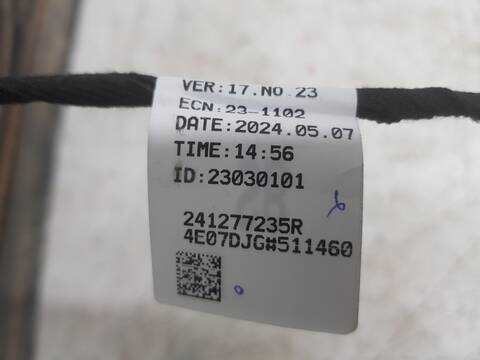 Foto 3ª: Puerta Trasera Izquierda Renault Arkana TECHNO