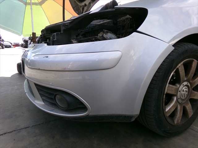 Foto 3ª: Paragolpes Delantero Volkswagen Golf 2.0 TDI MODELO PLUS,2004-2009 [BKD] (2005)