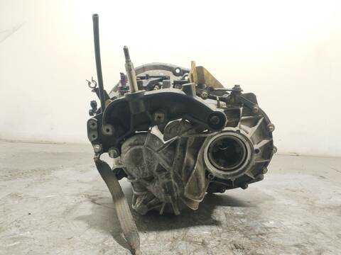 Foto 3ª: Caja Cambios Nissan Primastar 1.9 DCI 100 100CV 74KW FURGONETA [F9Q 760] (2004)